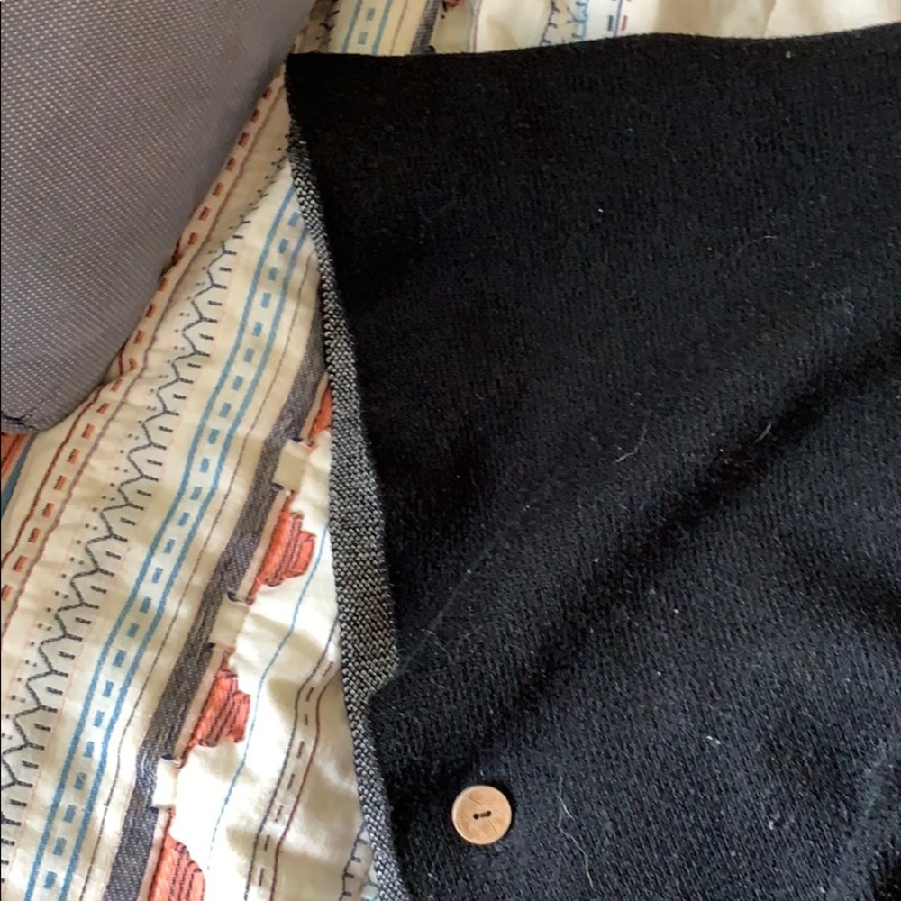 Aztec Shrug - Picture 2 of 4